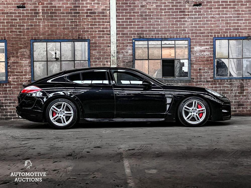 Porsche Panamera Turbo 4.8 V8 500hp 2009 Sport-Chrono