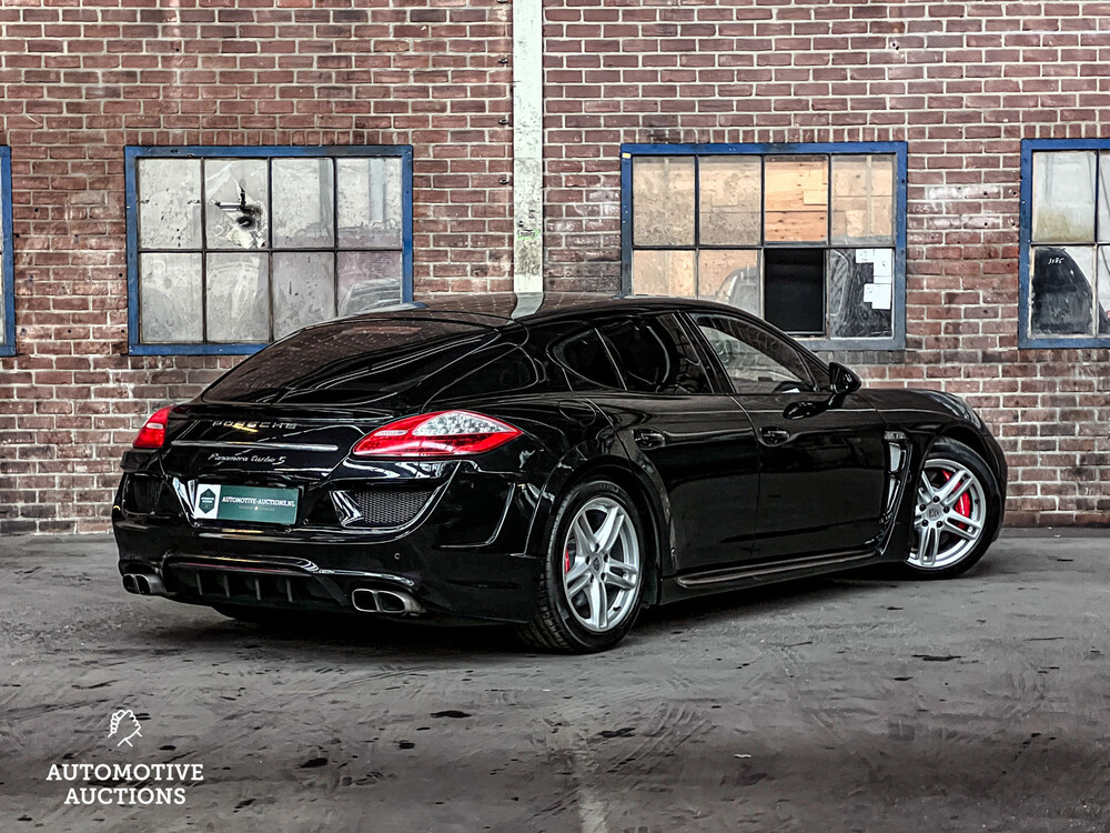 Porsche Panamera Turbo 4.8 V8 500hp 2009 Sport-Chrono