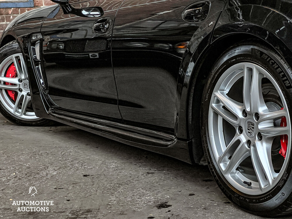 Porsche Panamera Turbo 4.8 V8 500hp 2009 Sport-Chrono