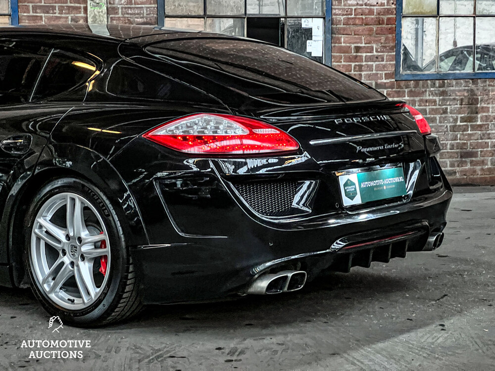Porsche Panamera Turbo 4.8 V8 500hp 2009 Sport-Chrono