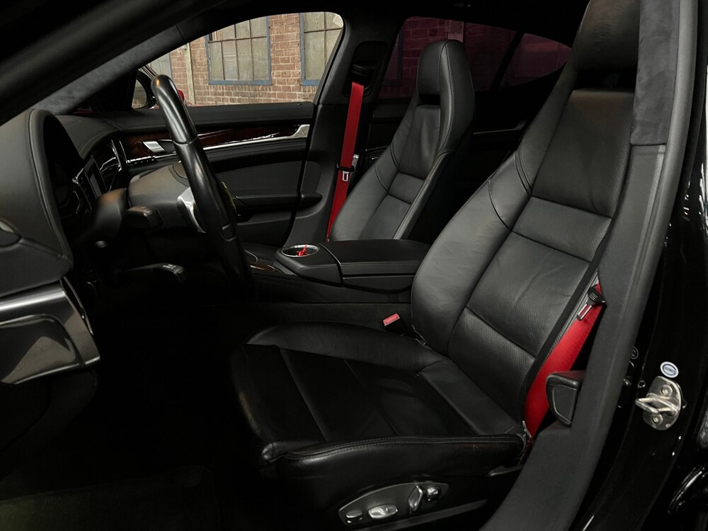 Porsche Panamera Turbo 4.8 V8 500hp 2009 Sport-Chrono
