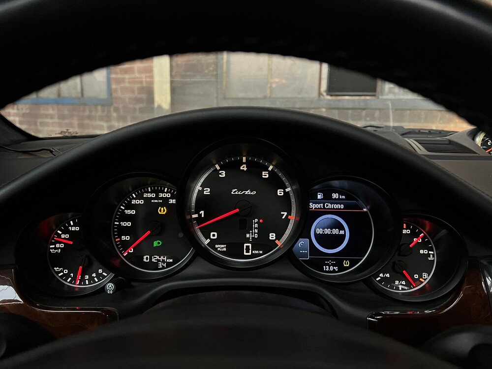 Porsche Panamera Turbo 4.8 V8 500hp 2009 Sport-Chrono