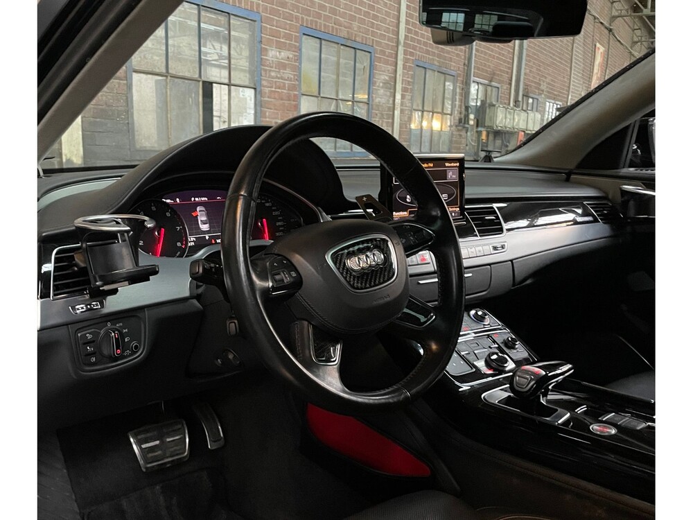 Audi A8 Long 6.3 W12 Quattro 500hp 2011