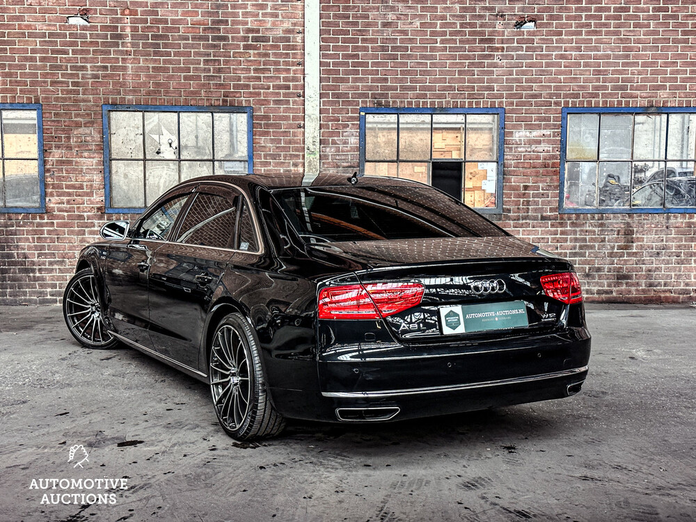 Audi A8 Long 6.3 W12 Quattro 500hp 2011