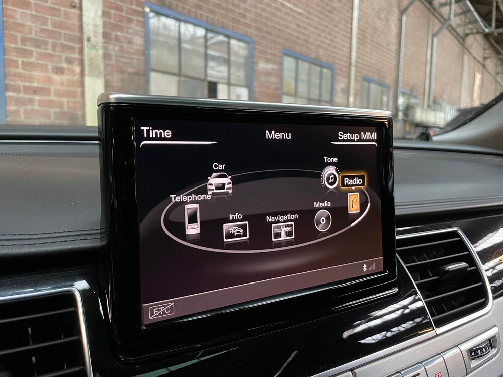 Audi A8 Long 6.3 W12 Quattro 500hp 2011