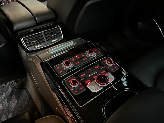 Audi A8 Lang 6.3 W12 Quattro 500pk 2011