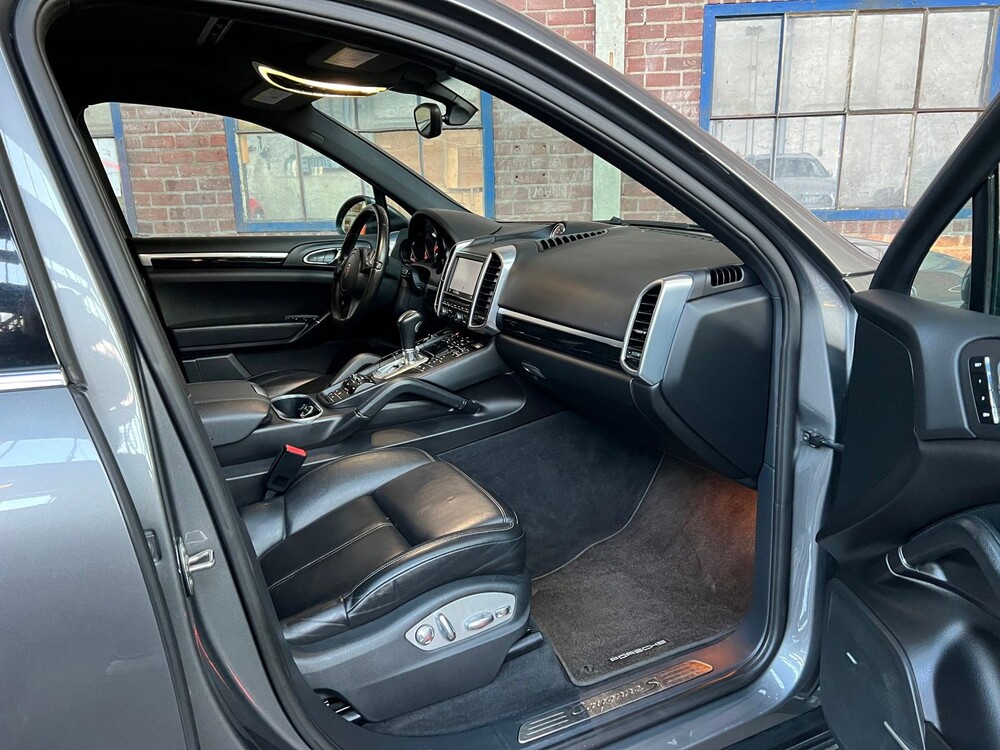 Porsche Cayenne S 4.8 V8 400PS 2011 Sport-Chrono
