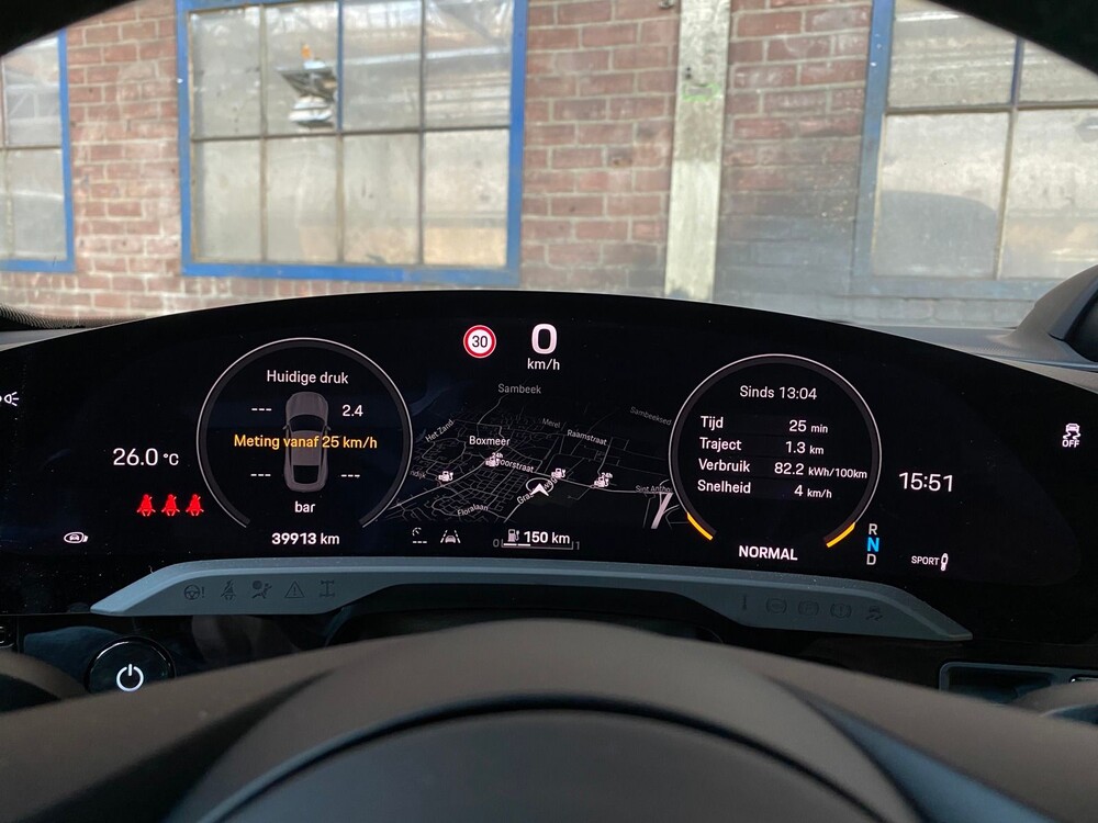 Porsche Taycan PERFORMANCE 84kWh Sport Chrono 381hp 2021 Manufacturer's Warranty -Orig. NL-, L-982-RT