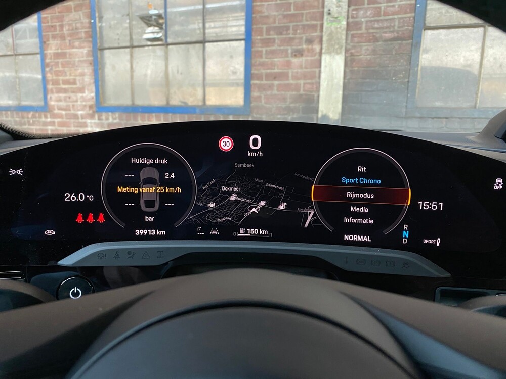 Porsche Taycan PERFORMANCE 84kWh Sport Chrono 381hp 2021 Manufacturer's Warranty -Orig. NL-, L-982-RT