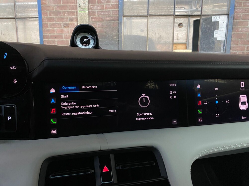 Porsche Taycan PERFORMANCE 84kWh Sport Chrono 381hp 2021 Manufacturer's Warranty -Orig. NL-, L-982-RT