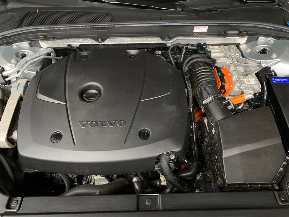 Volvo S90 2.0 T8 AWD Beschriftung 320PS 2017, ZL-677-D