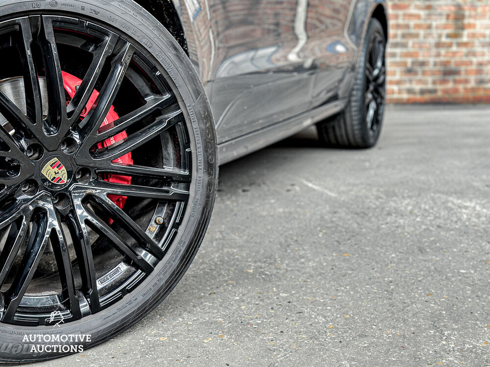 Porsche Macan Turbo 3.6 V6 400PS Sport-Chrono 2015, H-594-HH