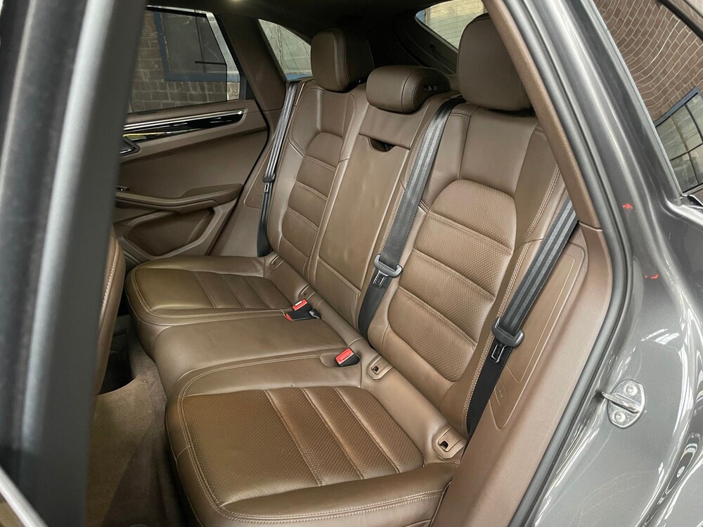 Porsche Macan Turbo 3.6 V6 400PS Sport-Chrono 2015, H-594-HH