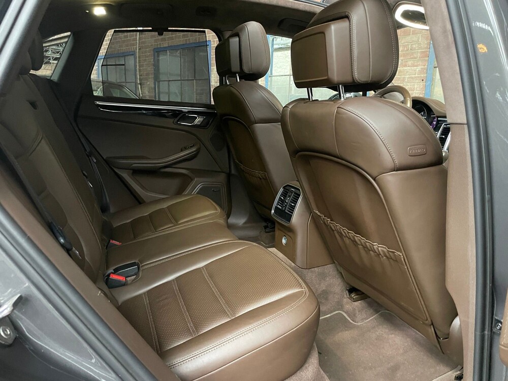 Porsche Macan Turbo 3.6 V6 400PS Sport-Chrono 2015, H-594-HH