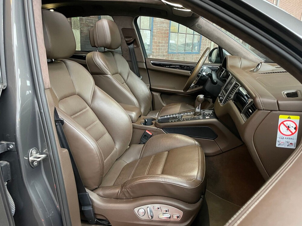 Porsche Macan Turbo 3.6 V6 400PS Sport-Chrono 2015, H-594-HH