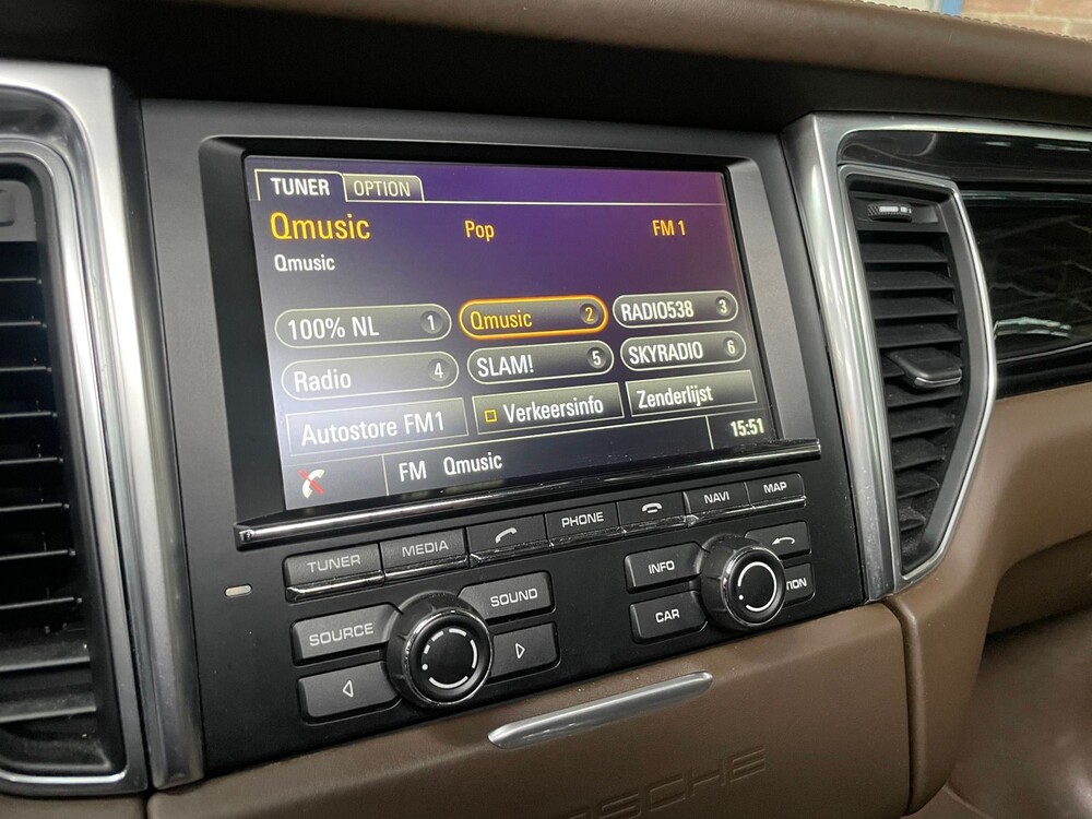 Porsche Macan Turbo 3.6 V6 400PS Sport-Chrono 2015, H-594-HH