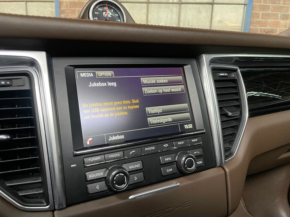 Porsche Macan Turbo 3.6 V6 400PS Sport-Chrono 2015, H-594-HH