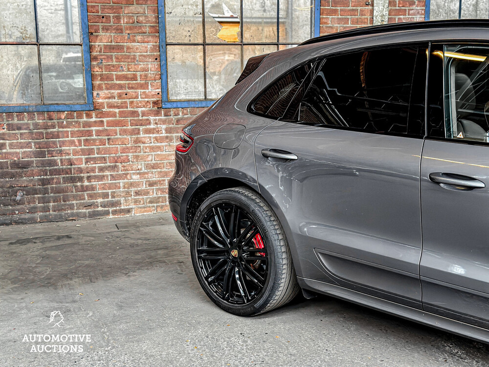 Porsche Macan Turbo 3.6 V6 400PS Sport-Chrono 2015, H-594-HH