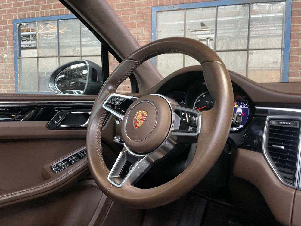 Porsche Macan Turbo 3.6 V6 400PS Sport-Chrono 2015, H-594-HH
