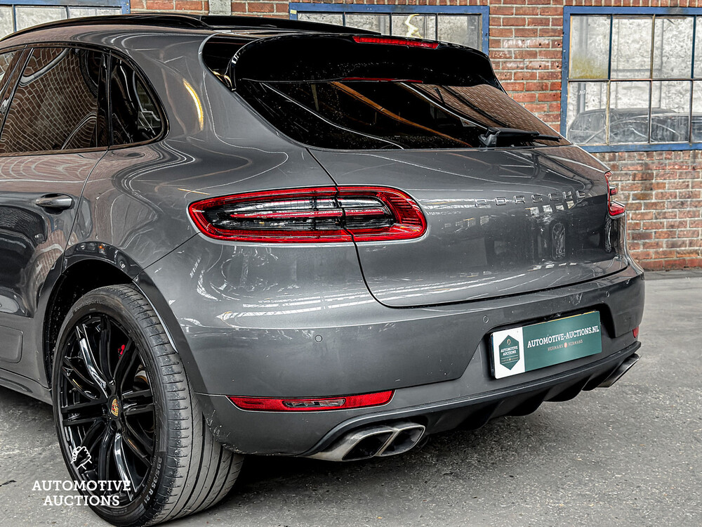 Porsche Macan Turbo 3.6 V6 400PS Sport-Chrono 2015, H-594-HH