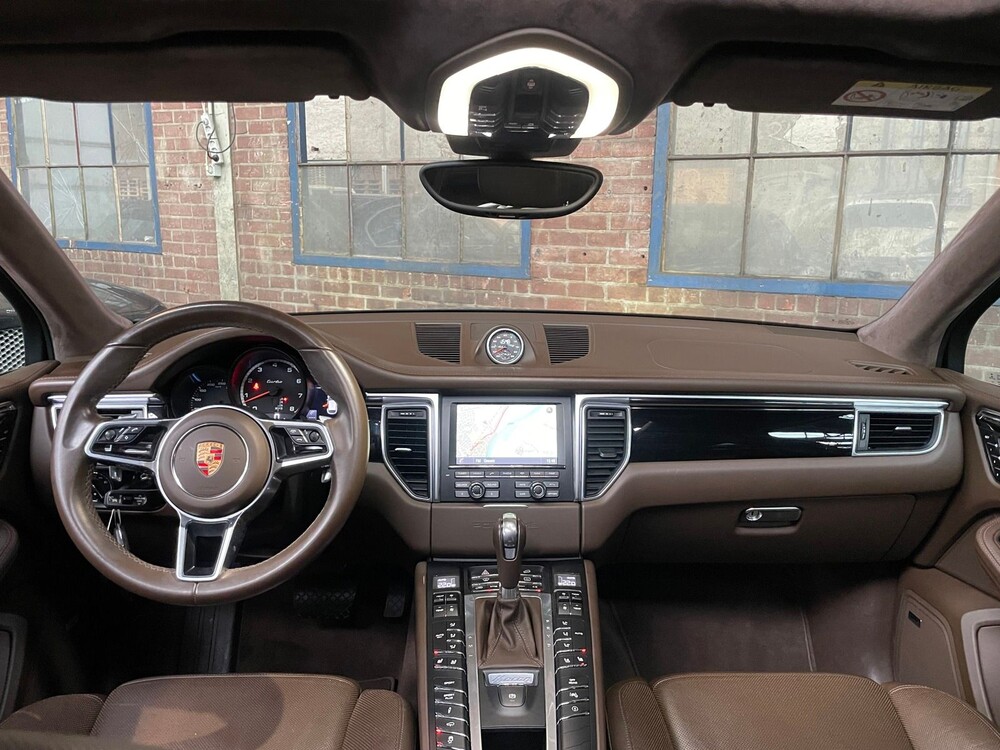 Porsche Macan Turbo 3.6 V6 400PS Sport-Chrono 2015, H-594-HH