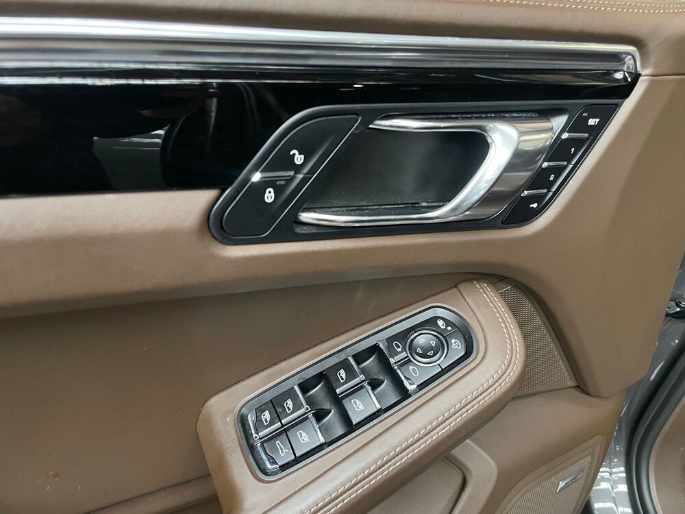 Porsche Macan Turbo 3.6 V6 400PS Sport-Chrono 2015, H-594-HH