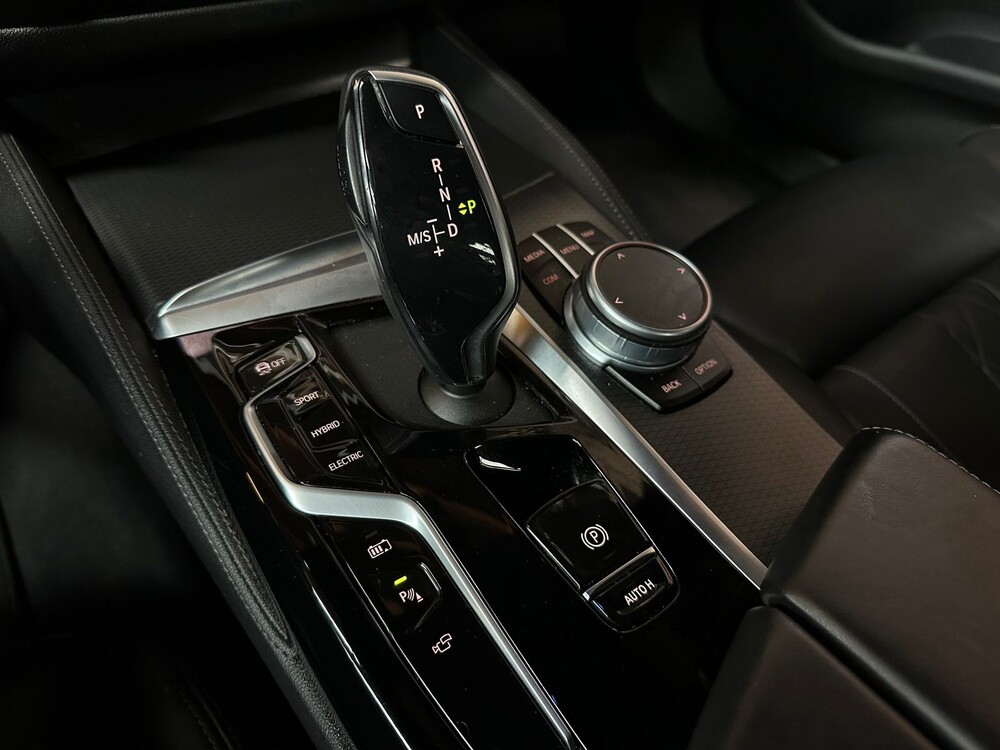 BMW 520e M-Sport Business Edition Plus 204PS 2022 -Orig. NL-5-Serie, N-654-UK Herstellergarantie