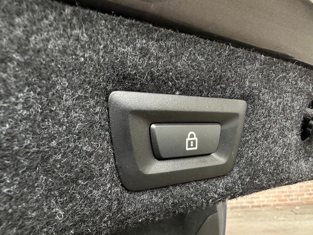 BMW 520e M-Sport Business Edition Plus 204PS 2022 -Orig. NL-5-Serie, N-654-UK Herstellergarantie