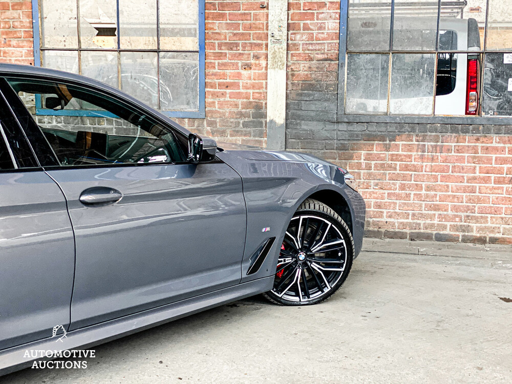 BMW 520e M-Sport Business Edition Plus 204PS 2022 -Orig. NL-5-Serie, N-654-UK Herstellergarantie