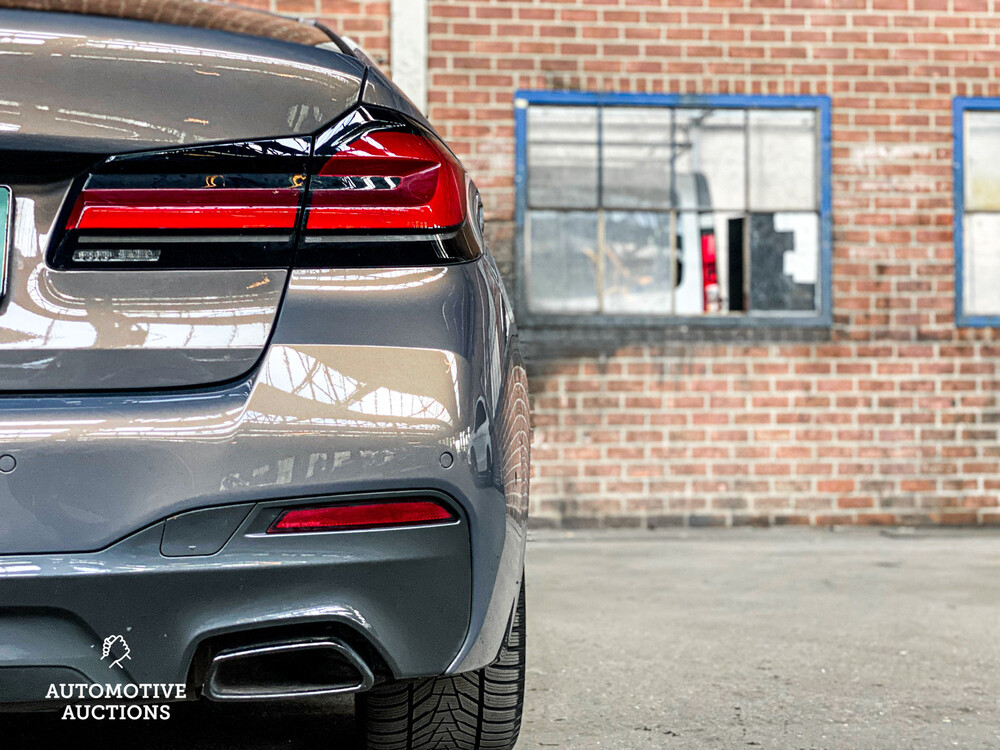 BMW 520e M-Sport Business Edition Plus 204PS 2022 -Orig. NL-5-Serie, N-654-UK Herstellergarantie