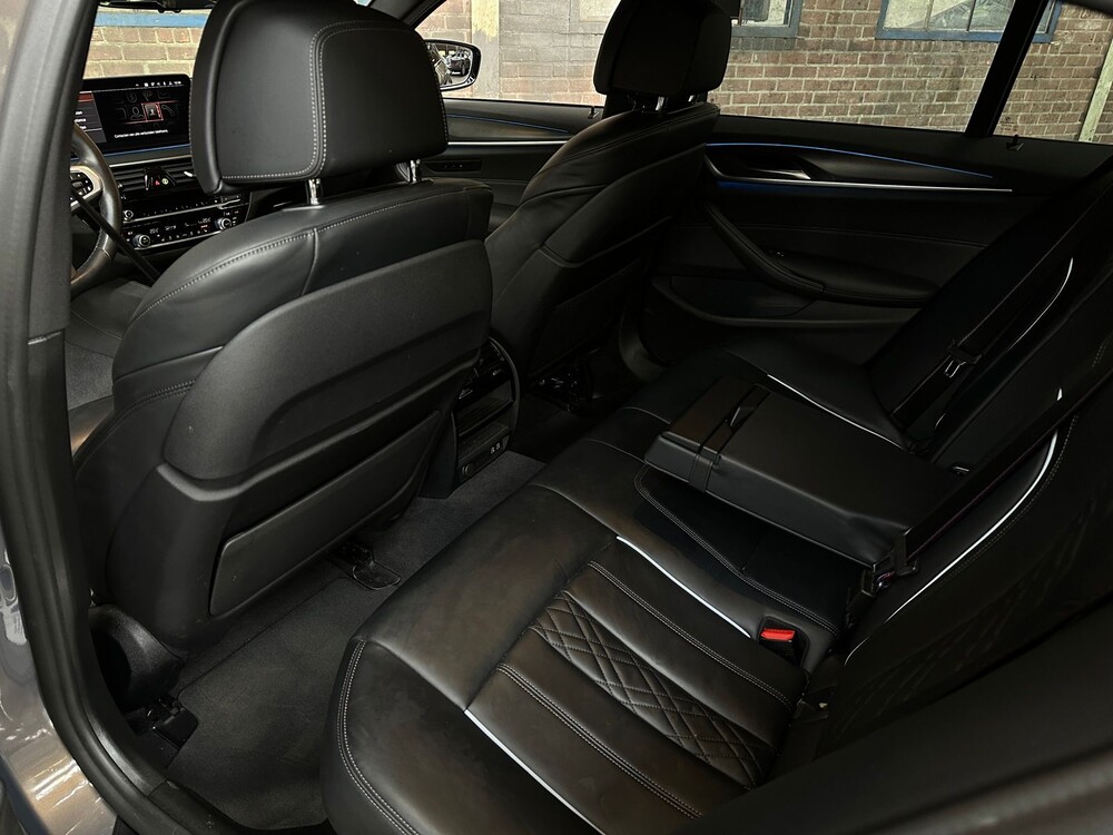 BMW 520e M-Sport Business Edition Plus 204PS 2022 -Orig. NL-5-Serie, N-654-UK Herstellergarantie