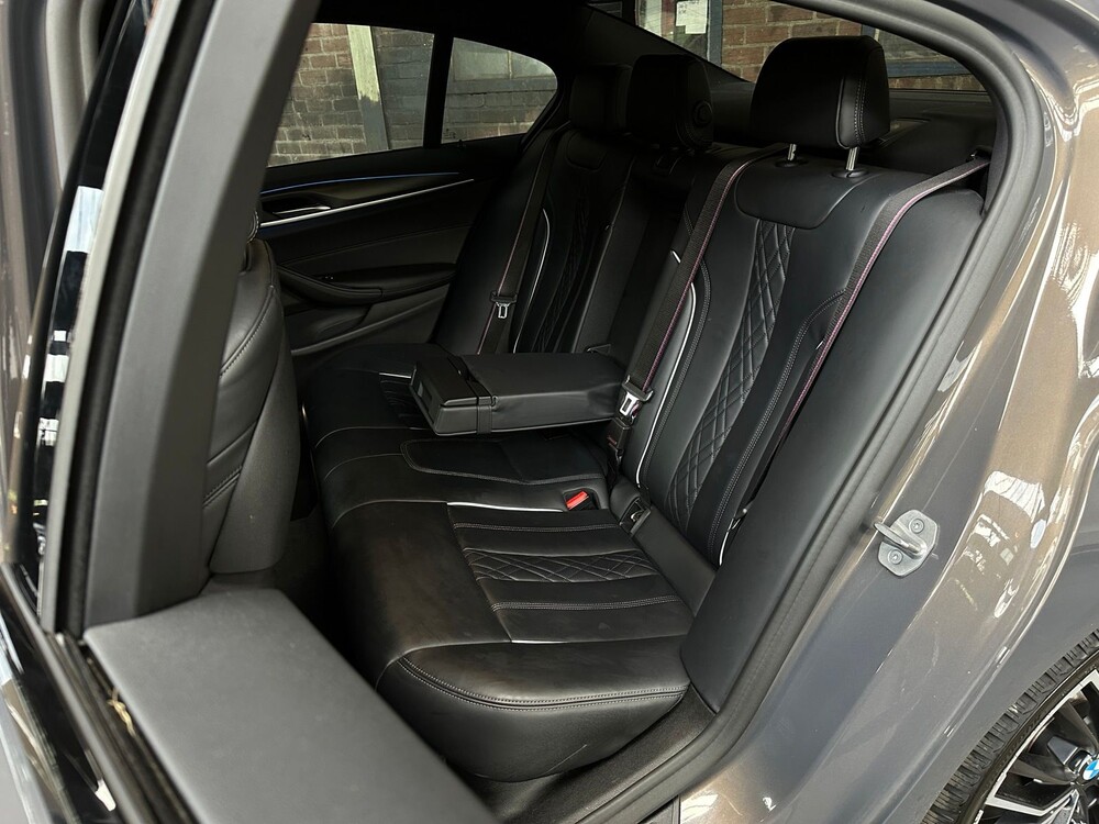BMW 520e M-Sport Business Edition Plus 204PS 2022 -Orig. NL-5-Serie, N-654-UK Herstellergarantie