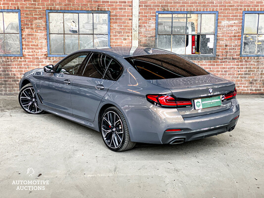 BMW 520e M-Sport Business Edition Plus 204hp 2022 -Orig. NL- 5 Series, N-654-UK Manufacturer's Warranty