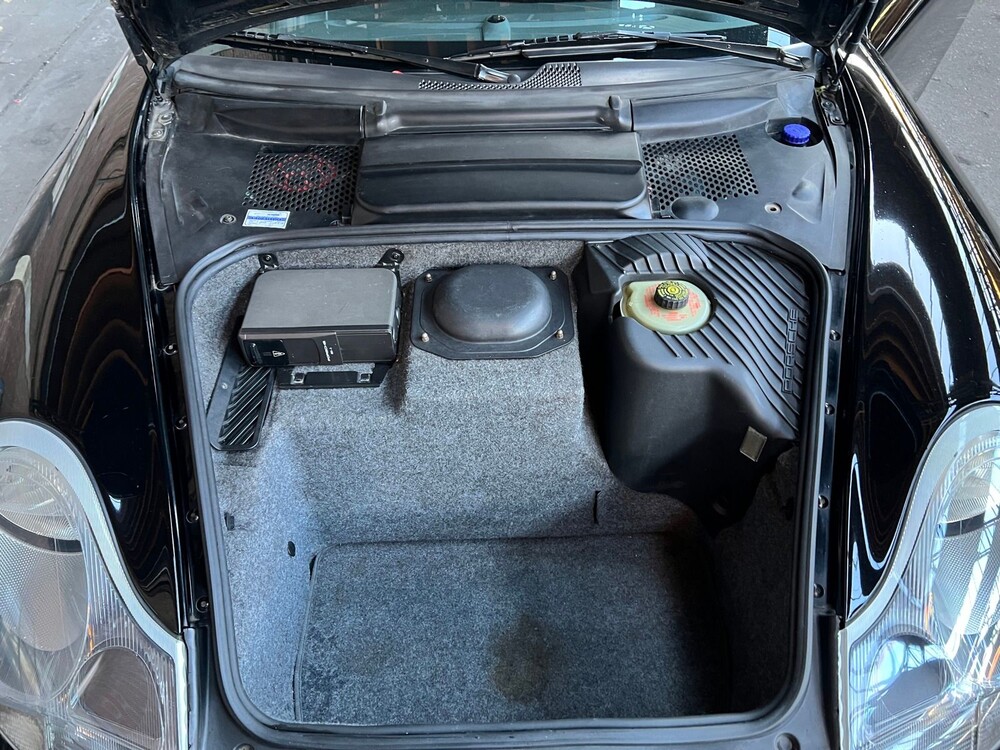 Porsche 911 Carrera 4 996 3.4 Coupé 301hp 1999, 53-GVJ-6 -Youngtimer-