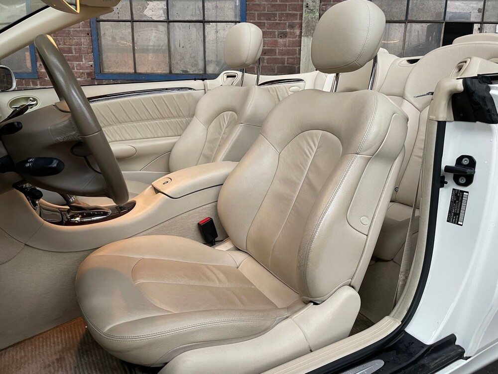 Mercedes-Benz CLK350 Cabriolet 3.5 V6 272hp 2007 -Youngtimer-