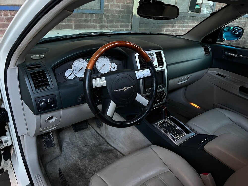 Chrysler 300C HEMI 5.7 V8 340hp 2006 -Youngtimer-