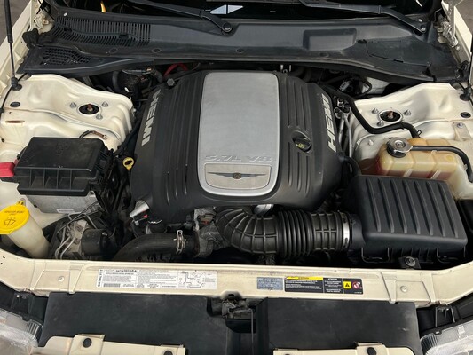 Chrysler 300C HEMI 5.7 V8 340pk 2006 -Youngtimer-
