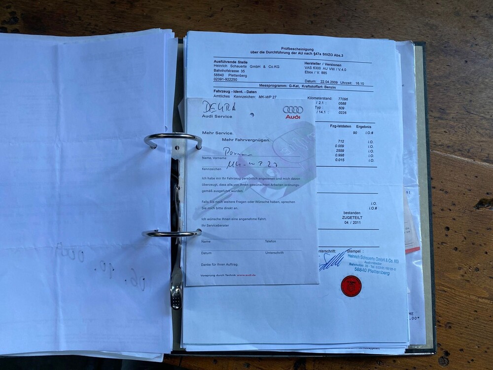 Audi A8 3.7 V8 Quattro 230hp 1996, S-080-ZJ -Youngtimer-