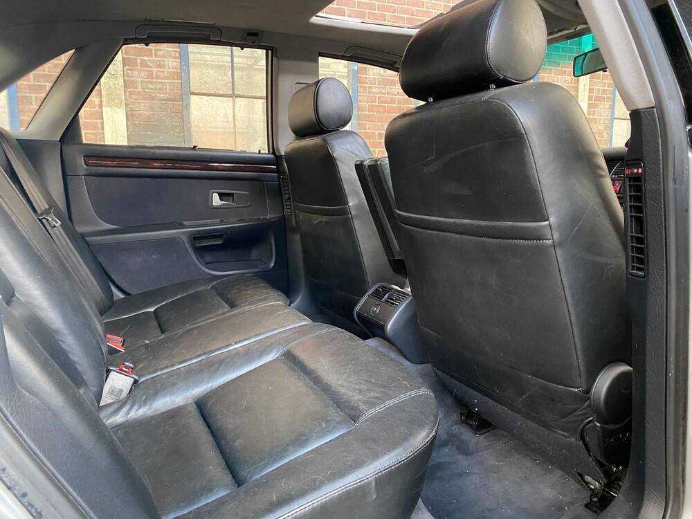 Audi A8 3.7 V8 Quattro 230hp 1996, S-080-ZJ -Youngtimer-