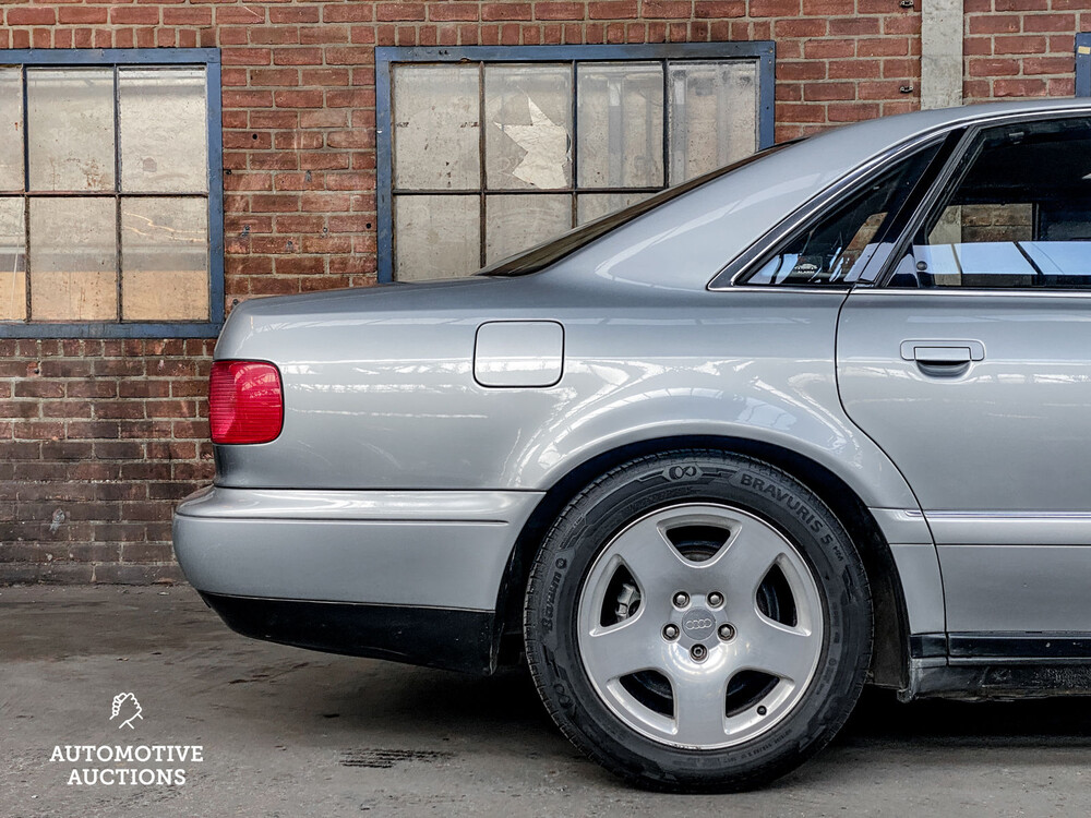Audi A8 3.7 V8 Quattro 230hp 1996, S-080-ZJ -Youngtimer-