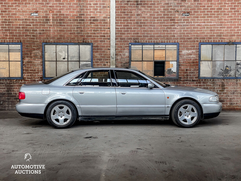 Audi A8 3.7 V8 Quattro 230hp 1996, S-080-ZJ -Youngtimer-