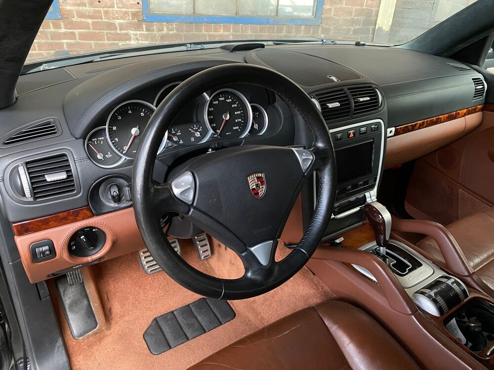 Porsche Cayenne Turbo 4.8 V8 500hp 2007