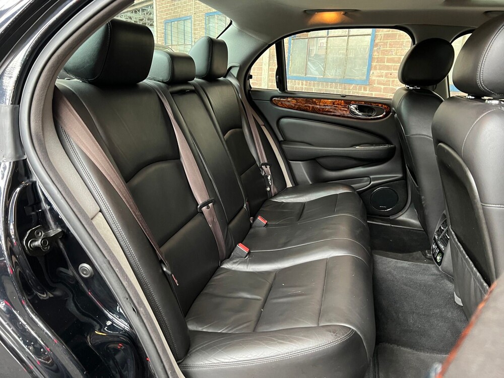 Jaguar XJ 4.2 V8 Super 396hp 2003, TX-524-X