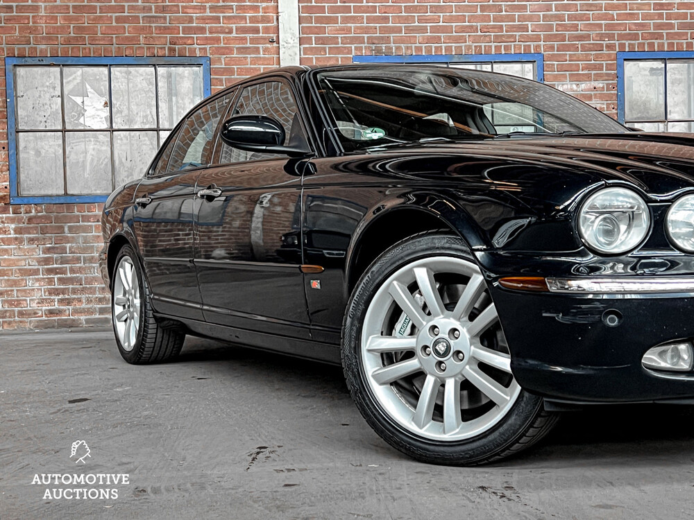 Jaguar XJ 4.2 V8 Super 396hp 2003, TX-524-X