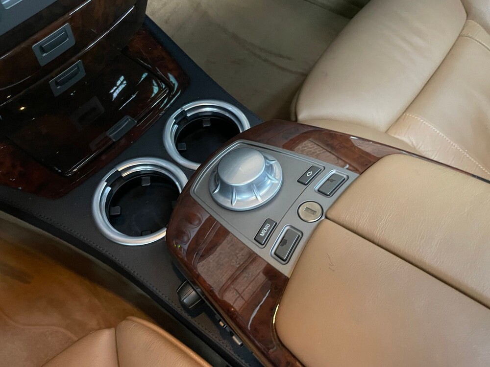 BMW 760Li E65 6.0 V12 445hp 2004