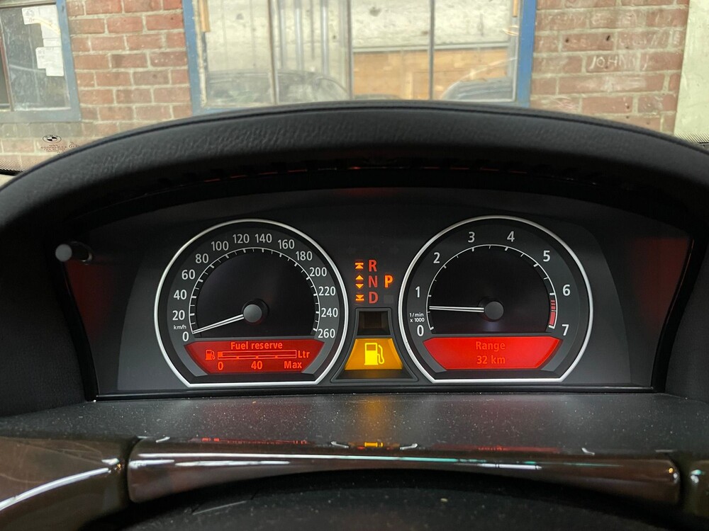 BMW 760Li E65 6.0 V12 445hp 2004