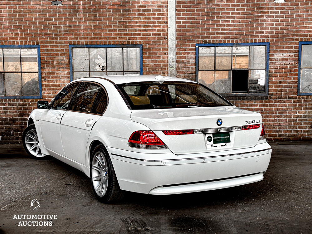 BMW 760Li E65 6.0 V12 445hp 2004