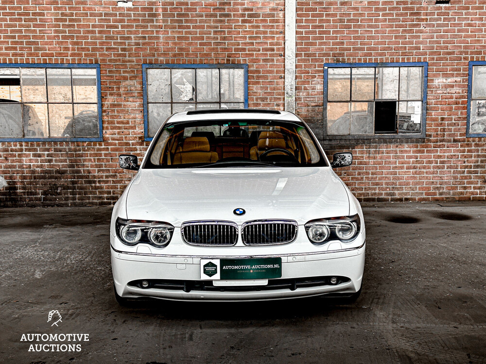 BMW 760Li E65 6.0 V12 445hp 2004
