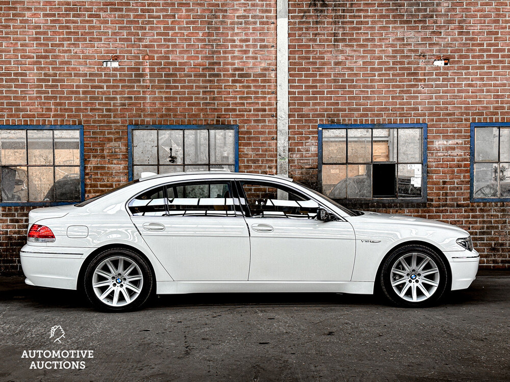 BMW 760Li E65 6.0 V12 445hp 2004