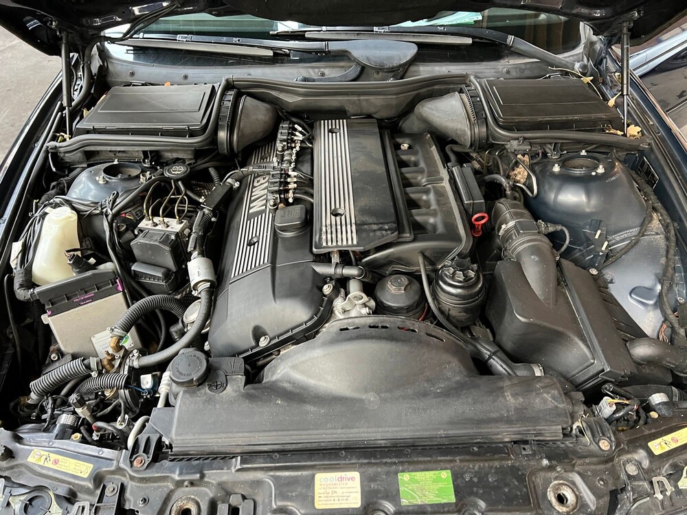 BMW 525i Touring Edition E39 5-serie 201hp 2003, 12-RSV-6 -Youngtimer-